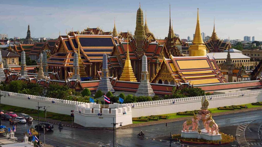 Emerald Buddha Temple (Wat Phra Kaew) in Bangkok, Thailand