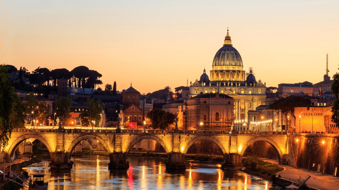 Rome 4 Day Itinerary – Saint Peter’s Basilica in Vatican City, Rome, showcasing its iconic dome and grand Renaissance architecture